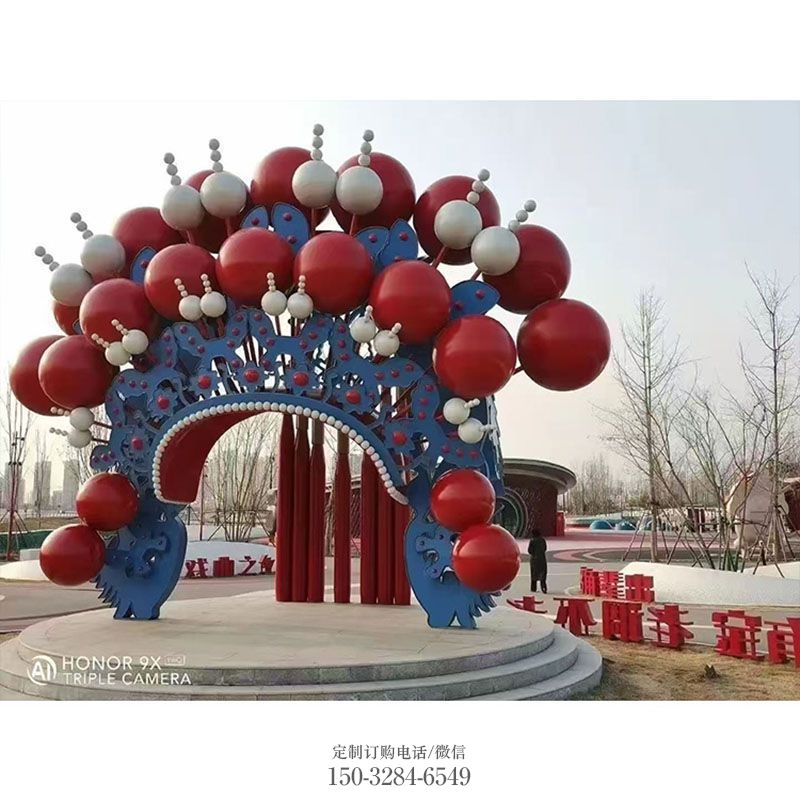 小品实景-金属不锈钢门头雕塑规格